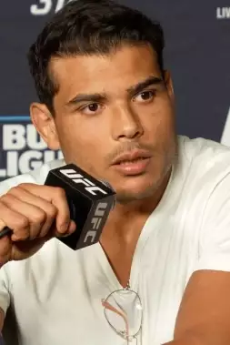 Kritizuje UFC, ale nabídku odmítl? Paulo Costa má prý máslo na hlavě