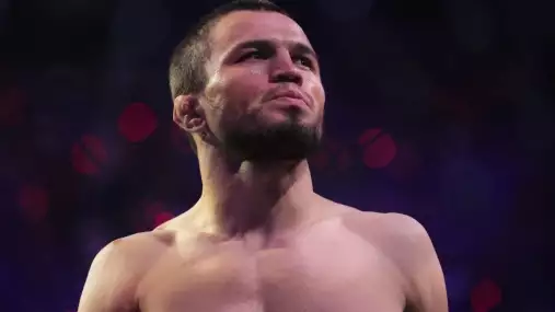 Nurmagomedov míří do dalšího velkého zápasu! V Abú Zabí ho čeká legenda UFC