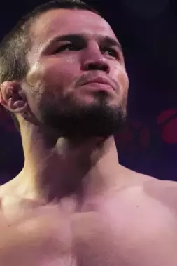 Nurmagomedov míří do dalšího velkého zápasu! V Abú Zabí ho čeká legenda UFC