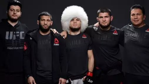 Nurmagomedov odhalil vážné zranění! Je souboj s velkohubým Dvalishvilim v ohrožení?