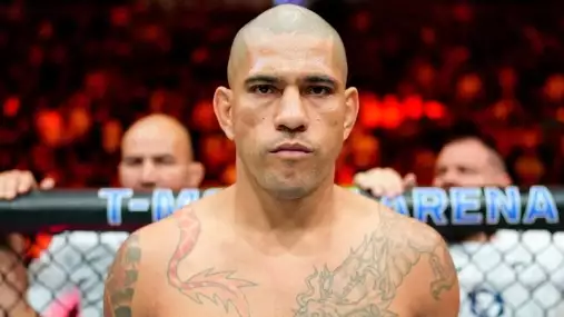 Šampion Alex Pereira přiznal, že ignoroval doporučení UFC!