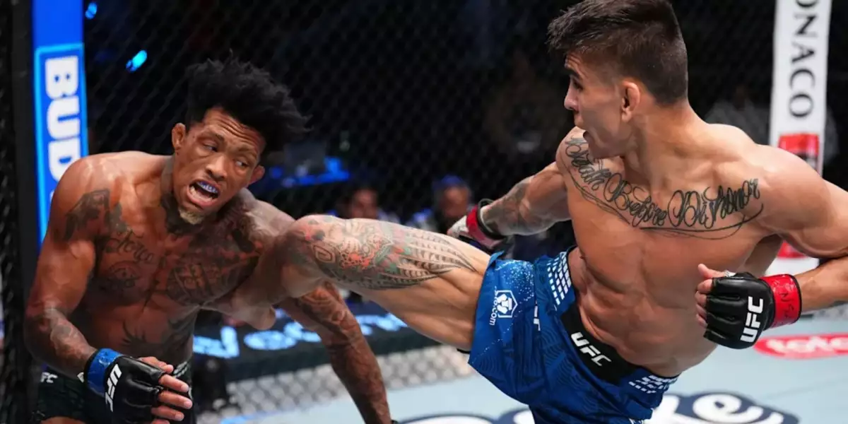 Poezie v pohybu! Bautista přejel Oliveiru a vysloužil si uznání a bonus