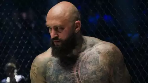 Černovous Michal Martínek má za sebou krvavou KSW bitvu!