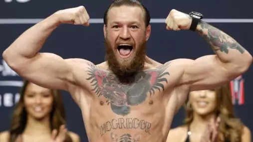 UFC 329 - Vážení: Návrat Conora McGregora je tu! Jak si vedl na váze?
