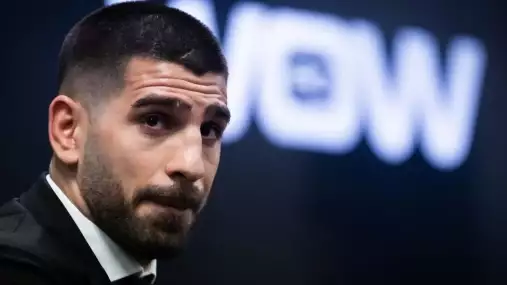 Šampion Topuria musí před obhajobou řešit osobní problémy?