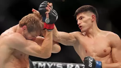 Islam Dulatov už dostal od UFC nabídku na další zápas! Proč odmítl?