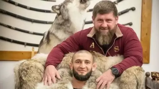 Kadyrov nejdříve ocenil Chimaeva, pak skončil v kritickém stavu v nemocnici