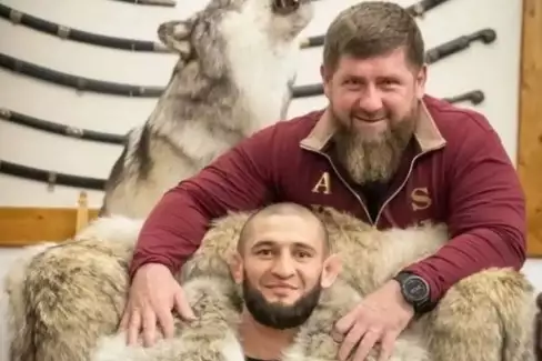 Kadyrov nejdříve ocenil Chimaeva, pak skončil v kritickém stavu v nemocnici