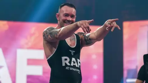 Covington udolal Chrise Weidmana! RAF poté potvrdilo vyhrocený souboj