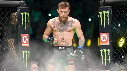 Pojďme rozjet show! Dočkáme se největšího comebacku v historii UFC?