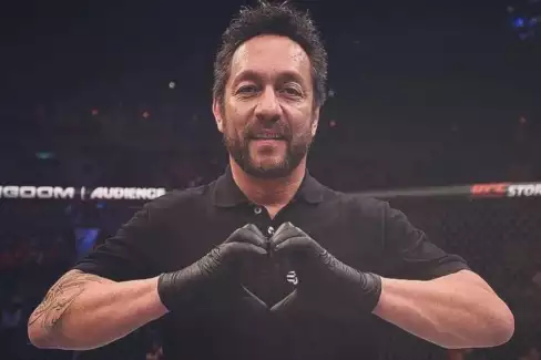 Nechvalně proslulý rozhodčí se po letech vrátil k velkým MMA zápasům