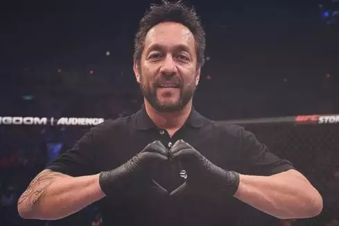 Nechvalně proslulý rozhodčí se po letech vrátil k velkým MMA zápasům