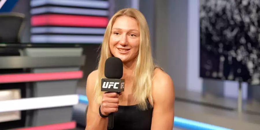 Bývalá šampionka OKTAGONu Lucia Szabová má za sebou premiéru v UFC! Jak dopadl její první zápas?