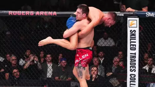 Zlomil jej! UFC elita reaguje na hlavní zápas Allen vs De Ridder