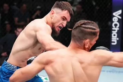 Prosím, odejdi do důchodu! Fanoušci chtějí, aby veterán pověsil rukavice na hřebík