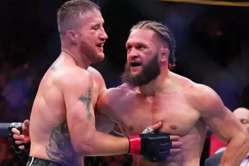 Válečník Justin Gaethje shrábl další tučný bonus a míří za rekordem