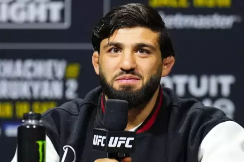 Tsarukyana čeká další zápas! Tentokrát se utká s bývalým UFC šampionem