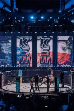 Několik knockdownů! Bratr promotéra Le Syho svedl šílenou KSW bitvu