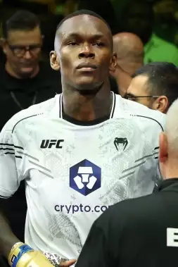 Nový Adesanya? Po odchodu ze slavného gymu přišel zásadní krok