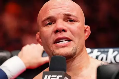 Loučící se Smith vysekl poklonu soupeři a poděkoval organizaci UFC