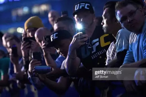 Jeden rok, dvě porážky a konec! UFC se rozloučilo s bývalým šampionem