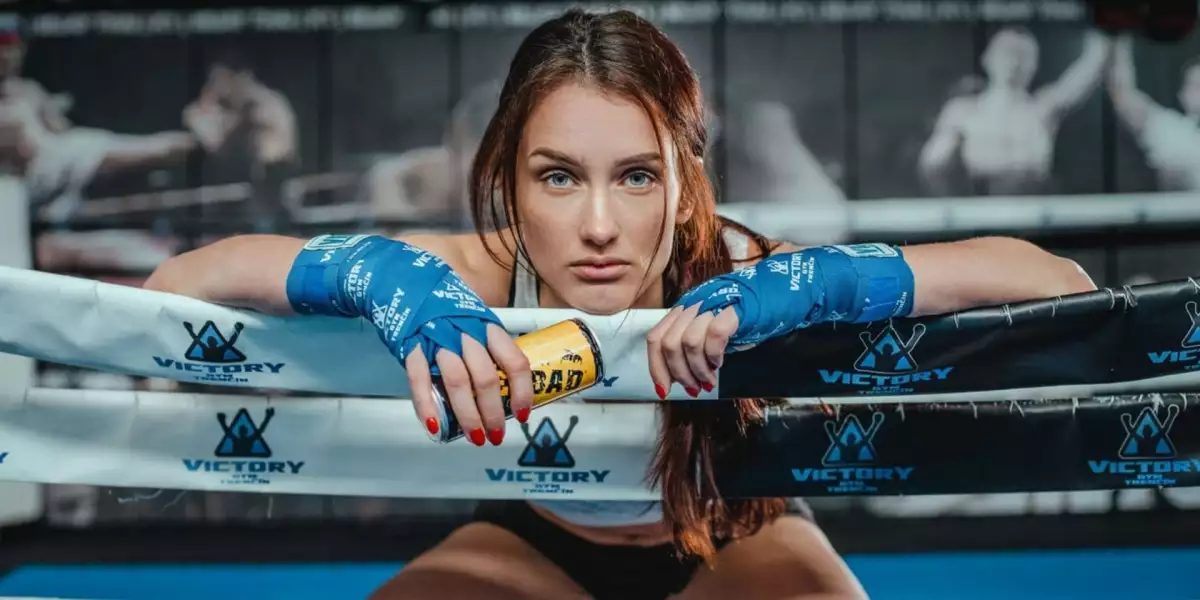 Nádhera! Monika Chochlíková míří do titulového zápasu v prestižní organizaci