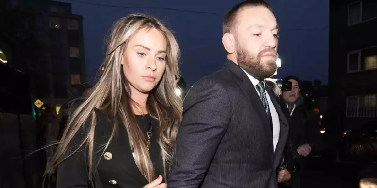 Silná sebereflexe? Nevěrník McGregor si sype popel na hlavu a kaje se